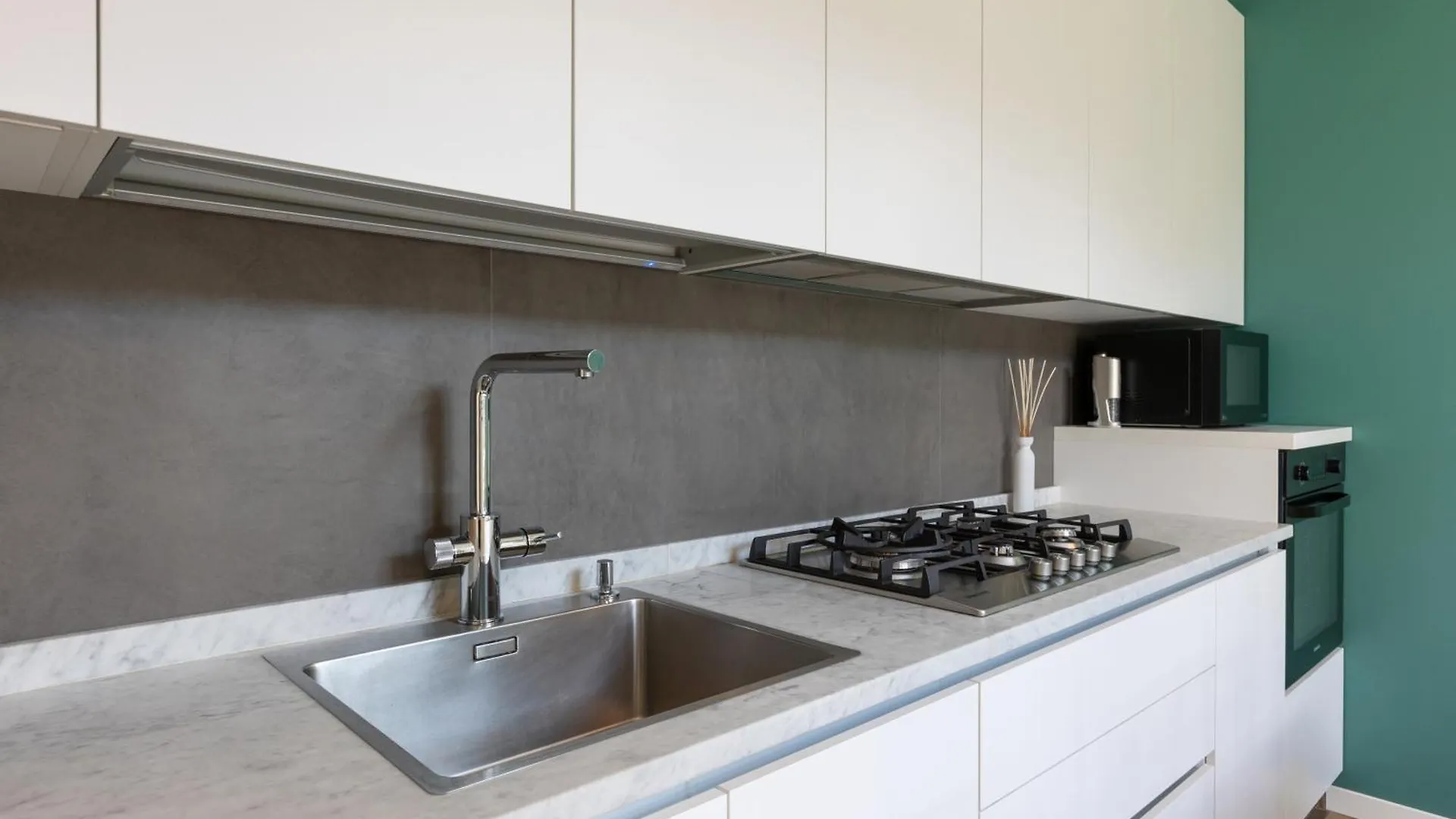 Bright One Bedroom Apartment Porta Venezia - Mirable Pm ميلان